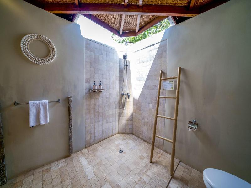 Blue Lagoon Avia Villas image