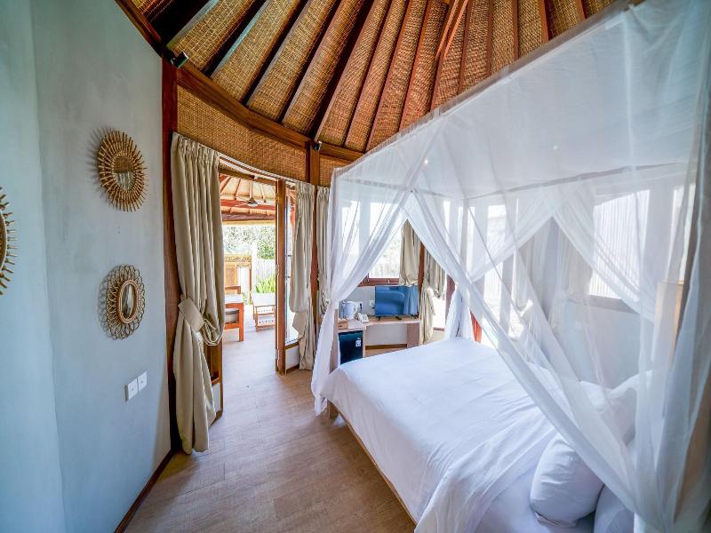 Blue Lagoon Avia Villas image
