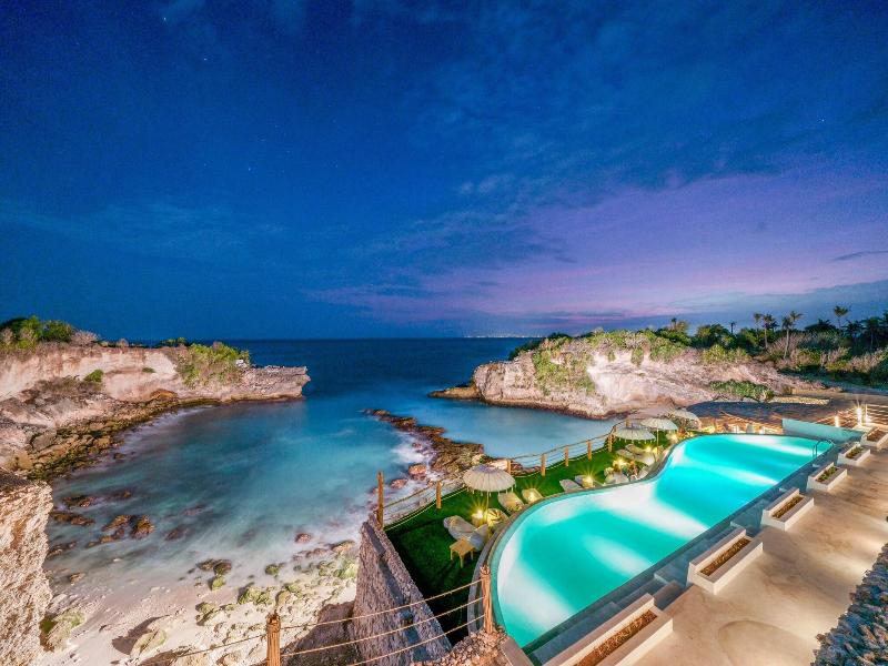 Blue Lagoon Avia Villas image