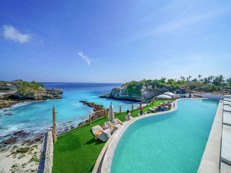 Blue Lagoon Avia Villas image