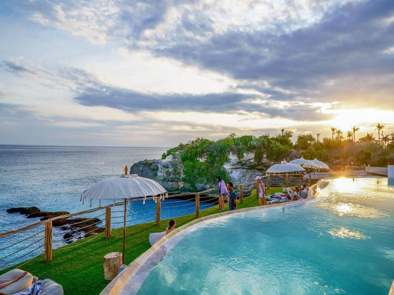 Blue Lagoon Avia Villas image