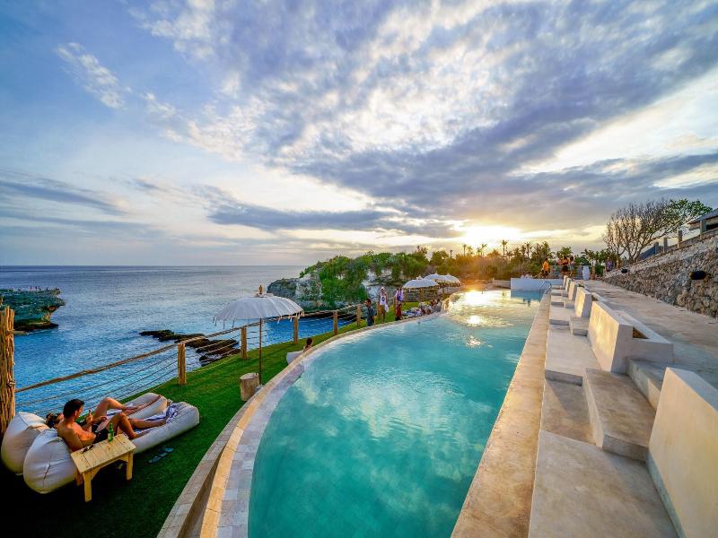Blue Lagoon Avia Villas image