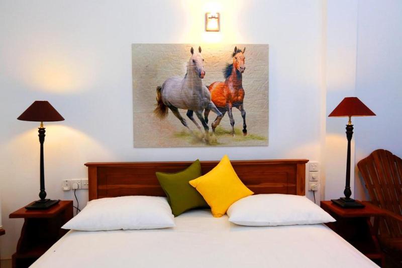 Ceylonika Rest image