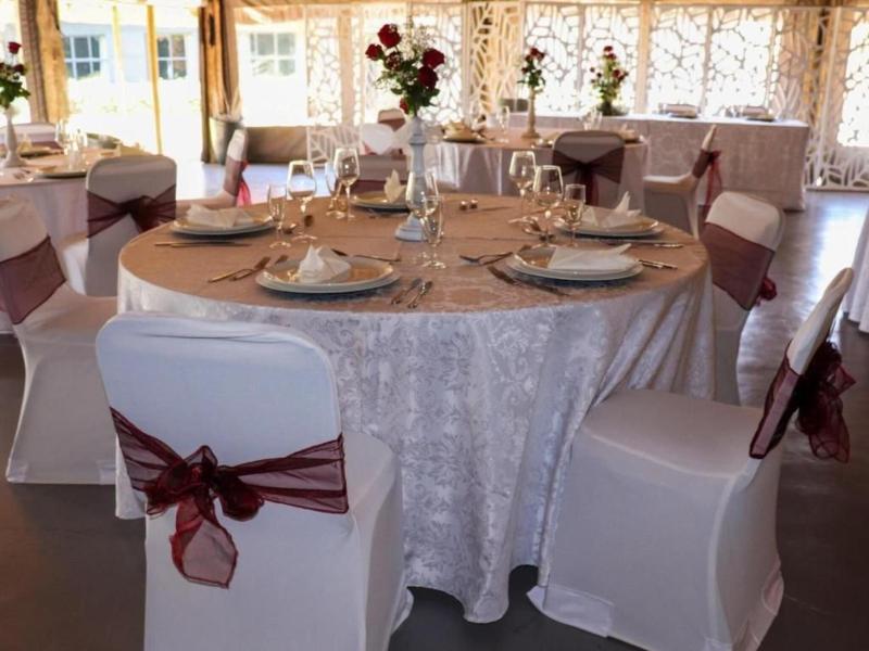 Outlook Lodge Or Tambo image