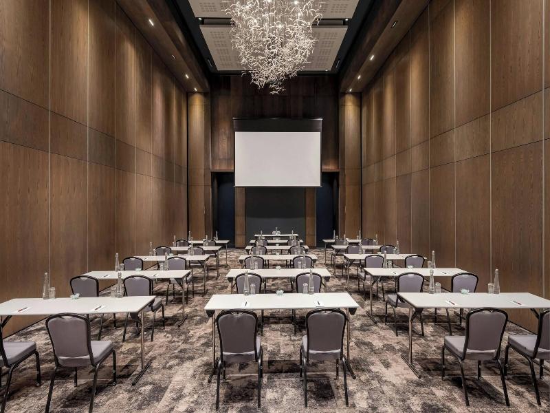 Johannesburg Marriott Hotel Melrose Arch image