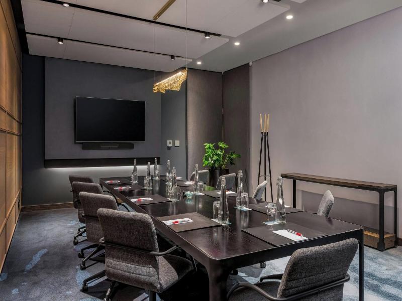 Johannesburg Marriott Hotel Melrose Arch image