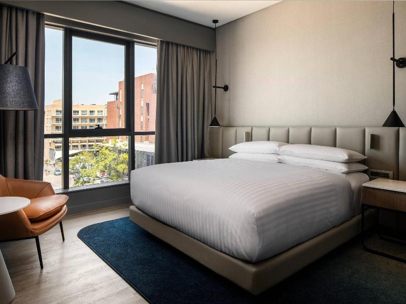 Johannesburg Marriott Hotel Melrose Arch image
