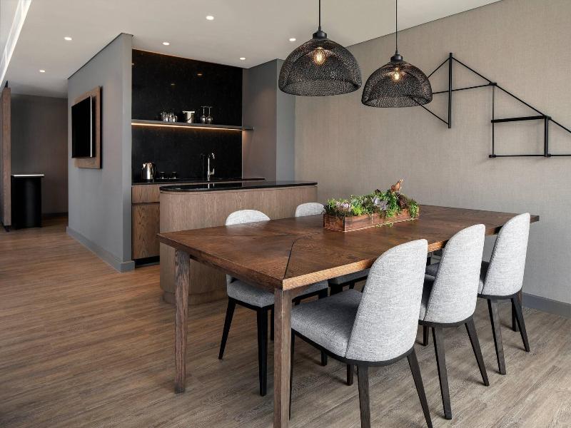 Johannesburg Marriott Hotel Melrose Arch image