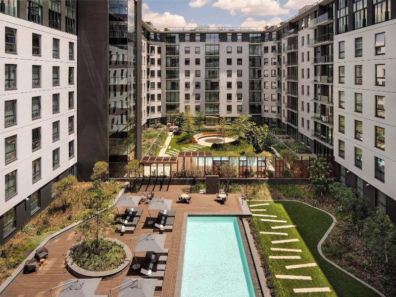 Johannesburg Marriott Hotel Melrose Arch image