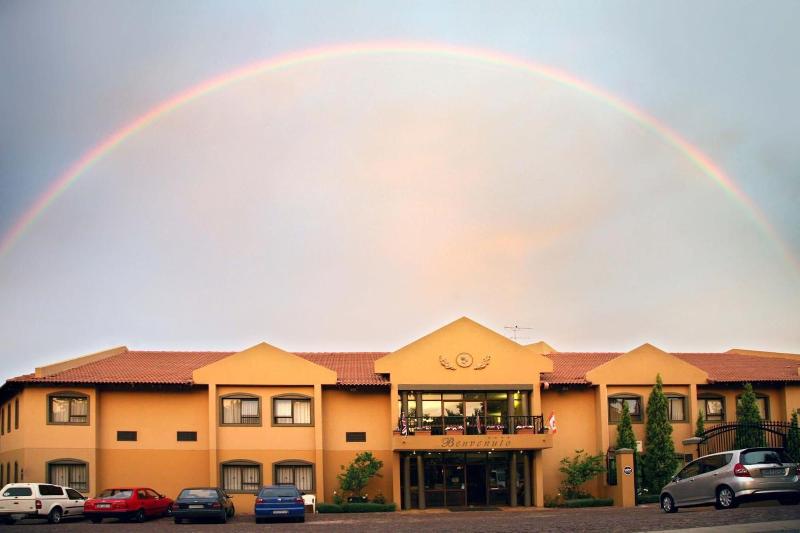 Benvenuto Hotel And Conference Centre image