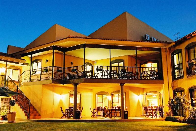 Benvenuto Hotel And Conference Centre image