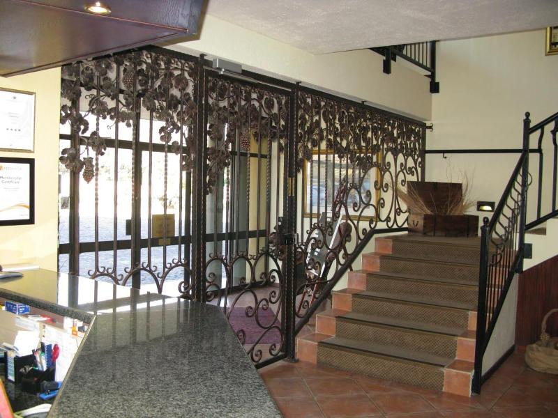 Benvenuto Hotel And Conference Centre image