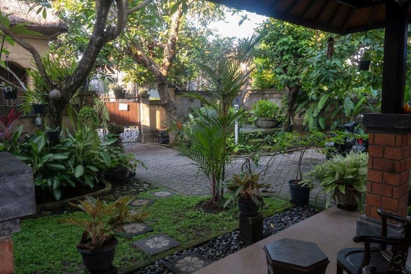 Katang-katang Guest House Bali image