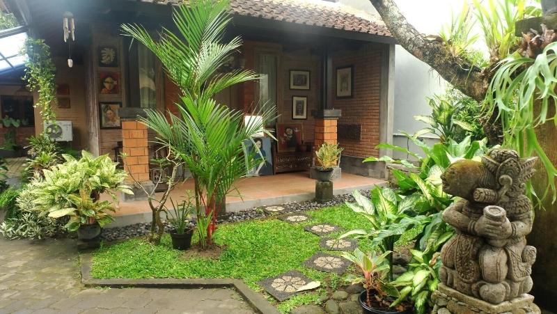 Katang-katang Guest House Bali image