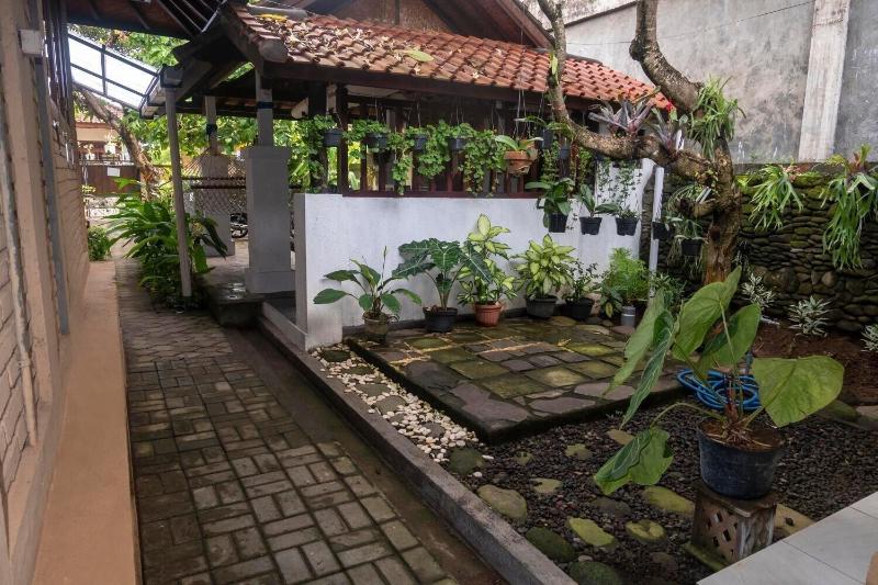 Katang-katang Guest House Bali image