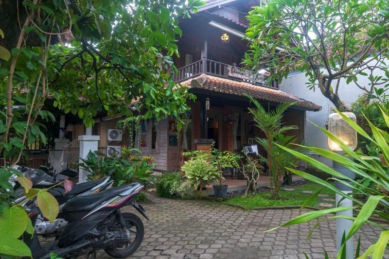 Katang-katang Guest House Bali image