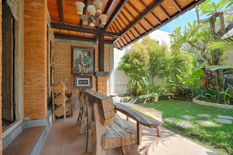 Katang-katang Guest House Bali image