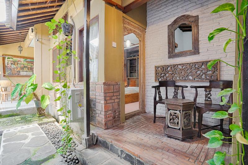 Katang-katang Guest House Bali image