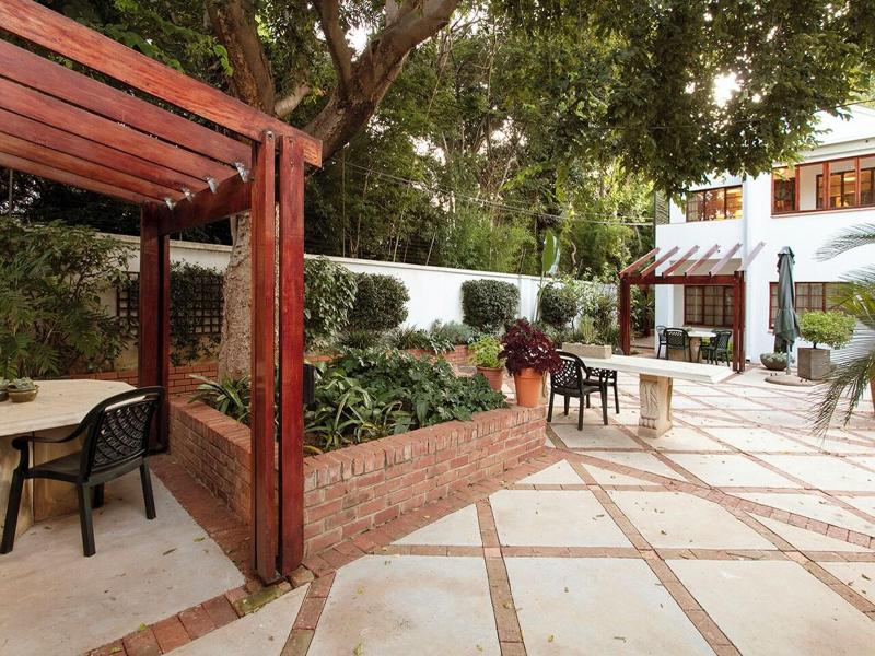 Bed And Breakfast In Waterkloof image