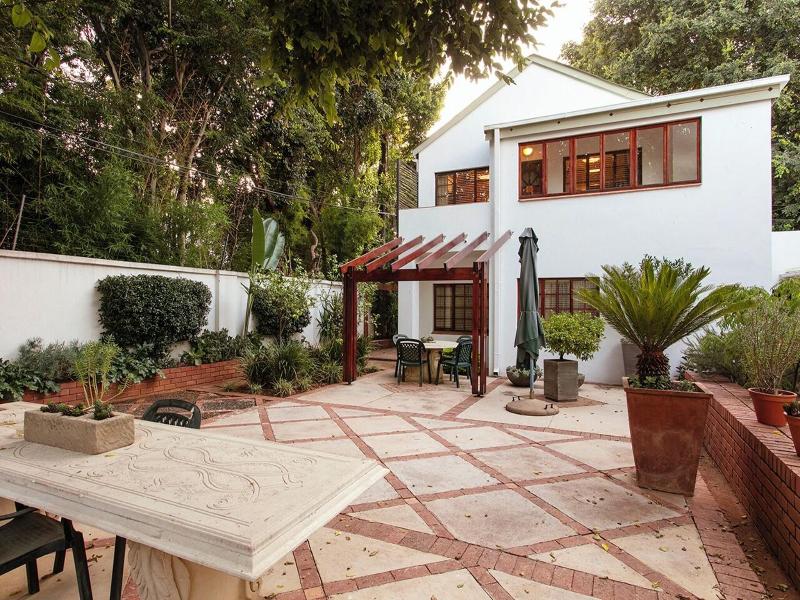Bed And Breakfast In Waterkloof image
