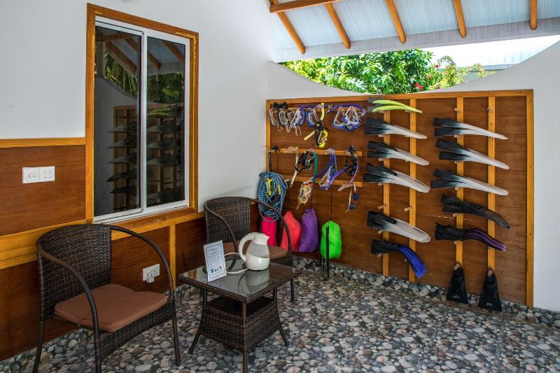 Relax Residence Thoddoo Maldives image