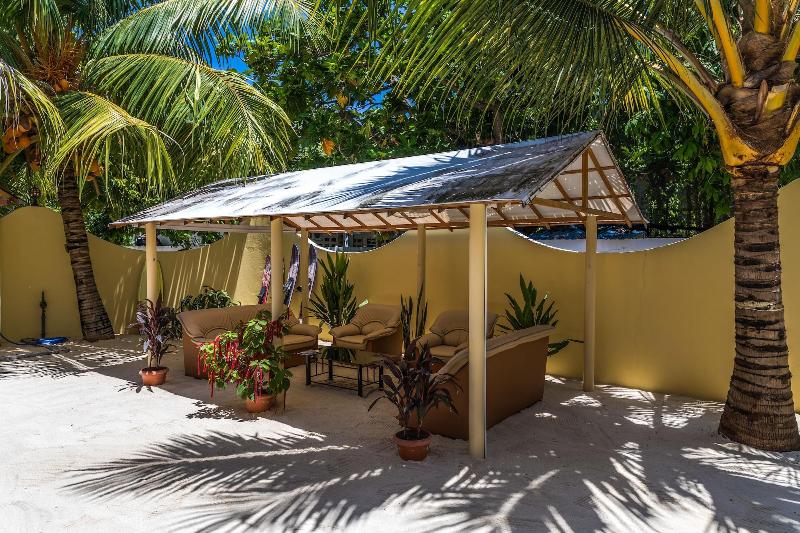 Relax Residence Thoddoo Maldives image