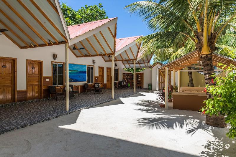 Relax Residence Thoddoo Maldives image