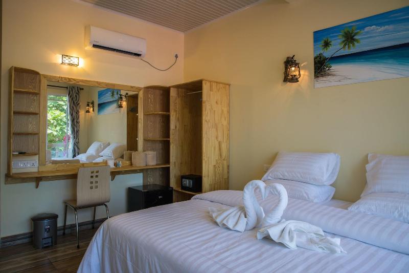Relax Residence Thoddoo Maldives image