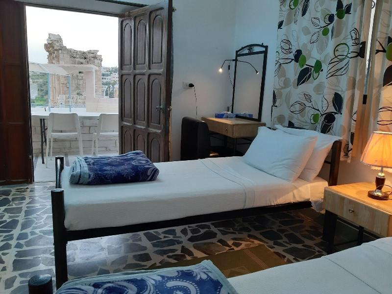 Hadrian's Gate Hotel image