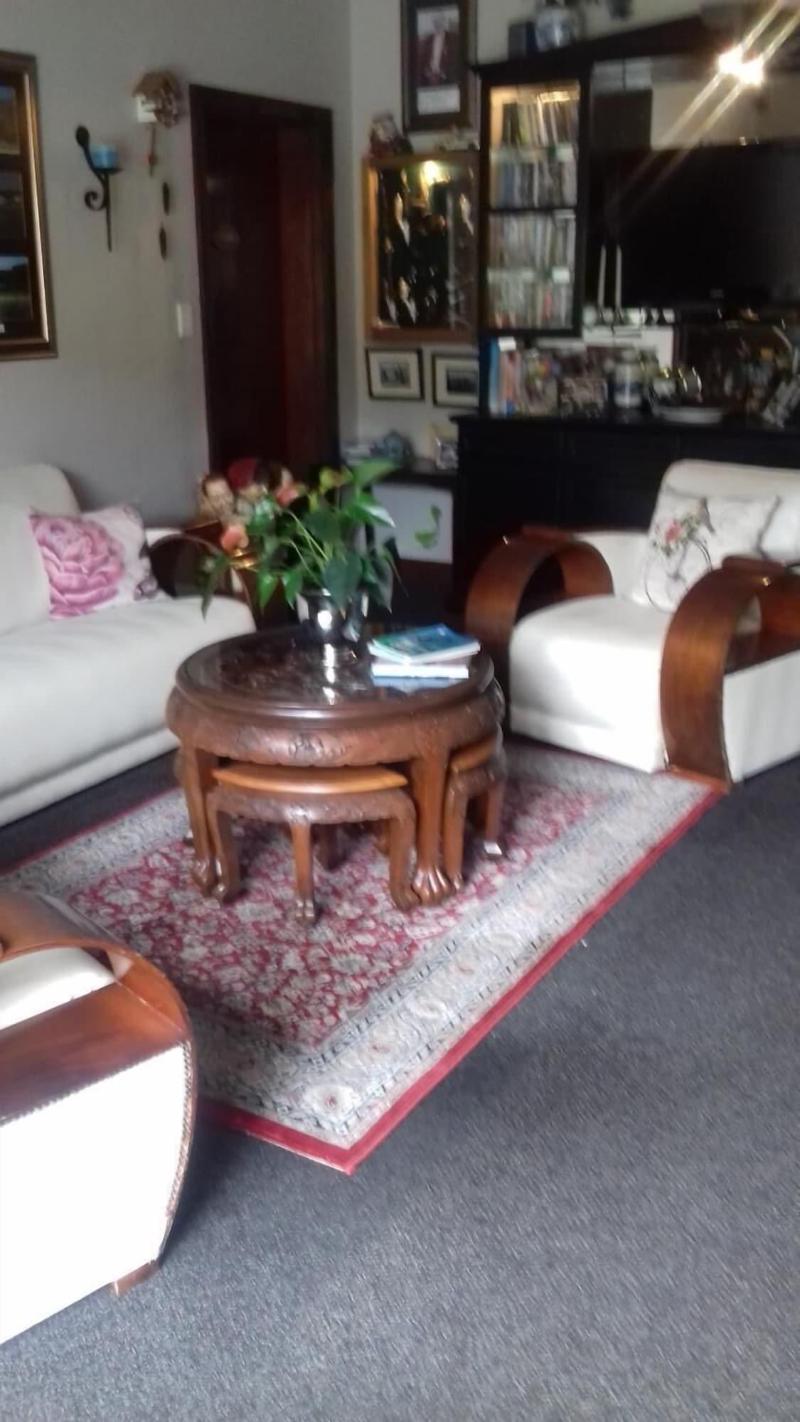 Mulligans Golf Lodge image