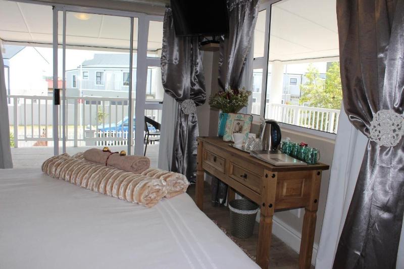 Oude Schuur Boutique image