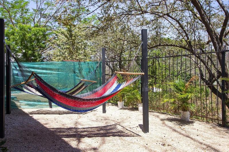 Cabinas Diversion Tropical image