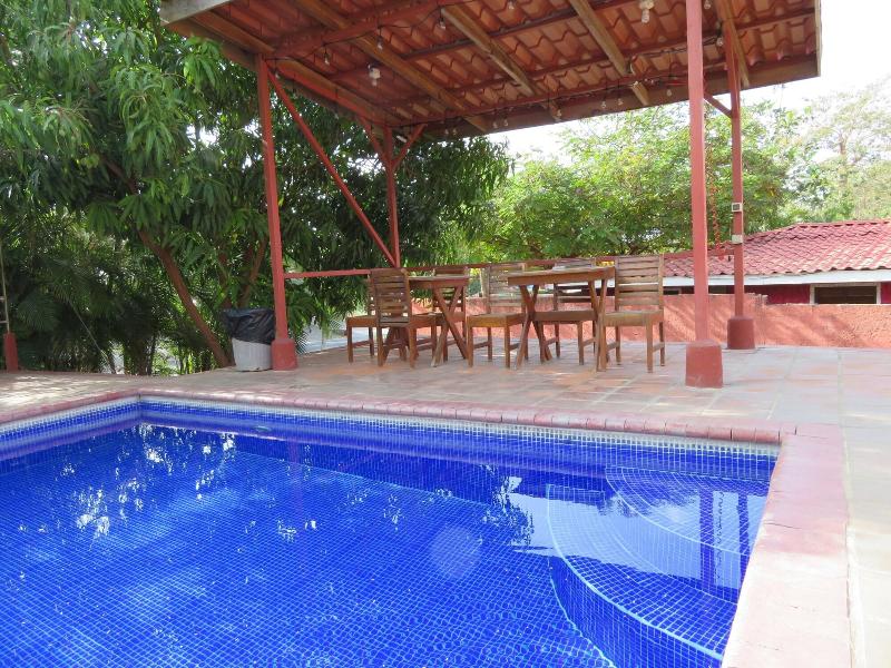 Cabinas Diversion Tropical image