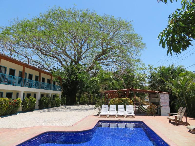 Cabinas Diversion Tropical image