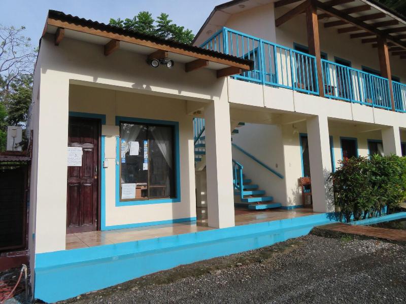 Cabinas Diversion Tropical image