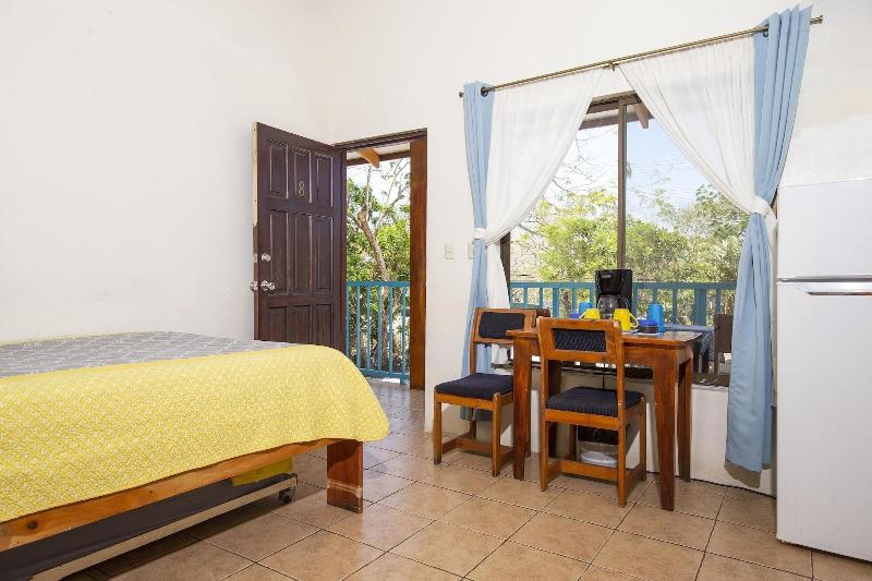 Cabinas Diversion Tropical image