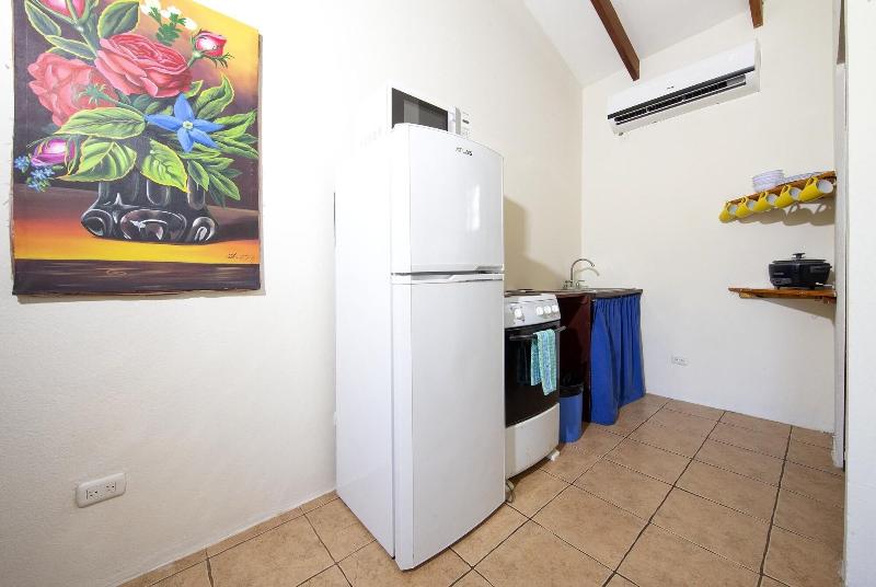 Cabinas Diversion Tropical image
