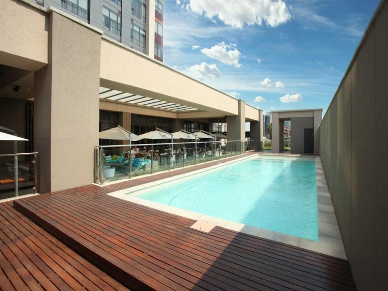 Sandton Skye Unit 702 image