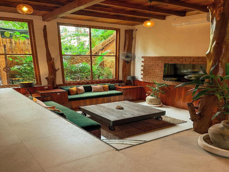 Gili Treehouses image