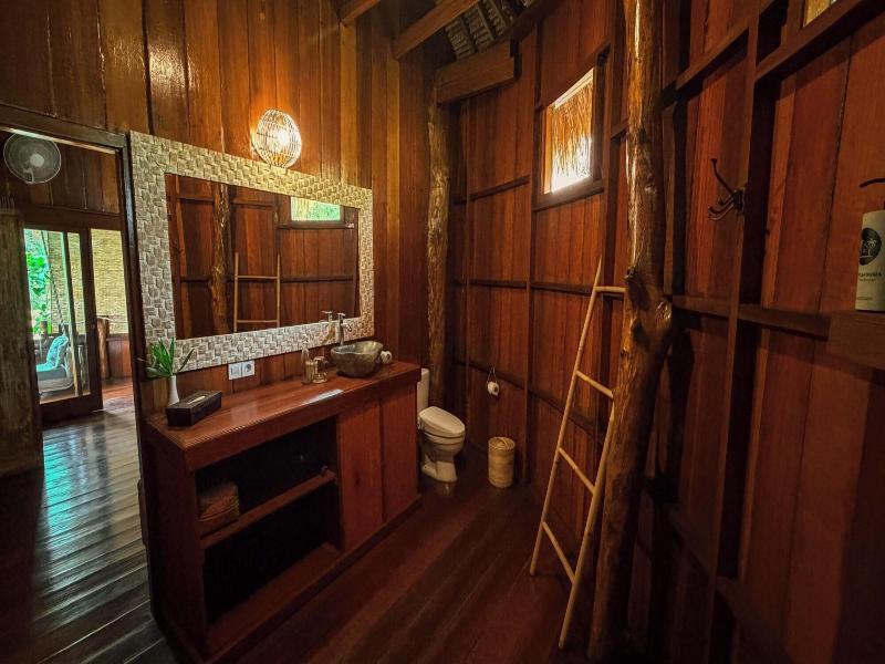 Gili Treehouses image
