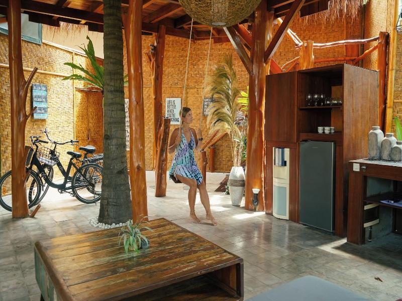 Gili Treehouses image