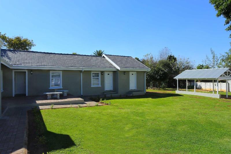 Eagle Cove image