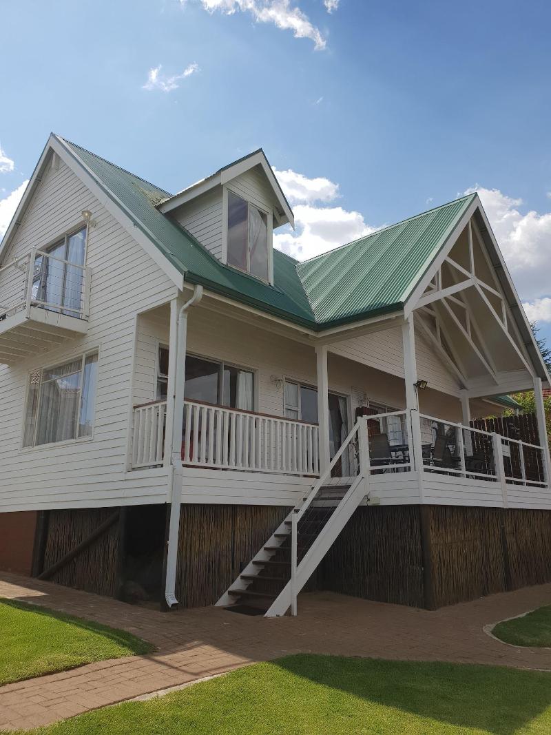 Knock Out View Clarens — general view