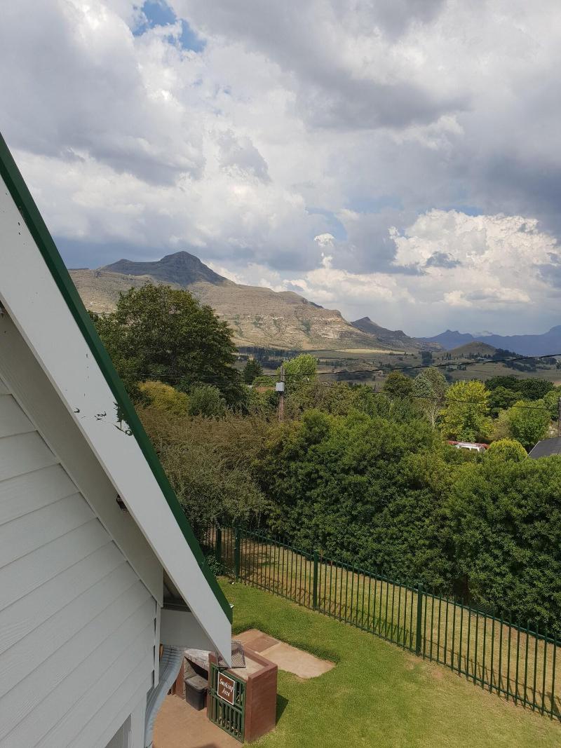 Knock Out View Clarens image