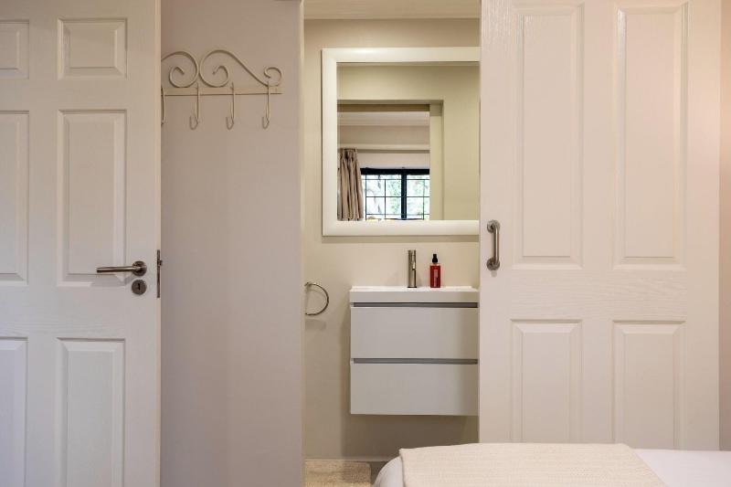 Vino Self Catering Apartment image