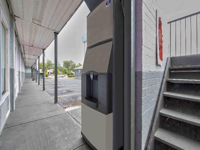Motel 6 Tuscaloosa, AL – University GA — exterior view