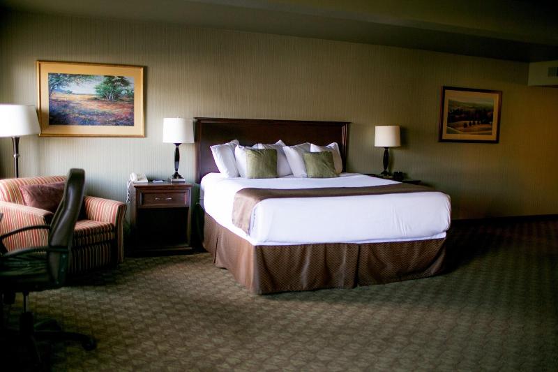 Seaport Inn And Suites image