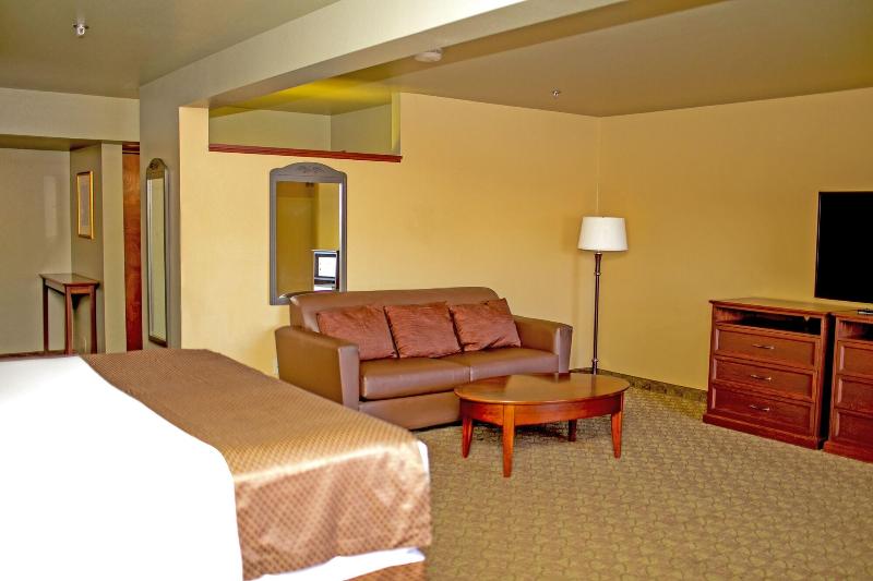 Seaport Inn And Suites image