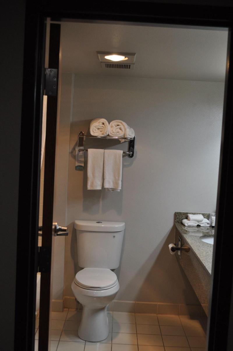 Seaport Inn And Suites image