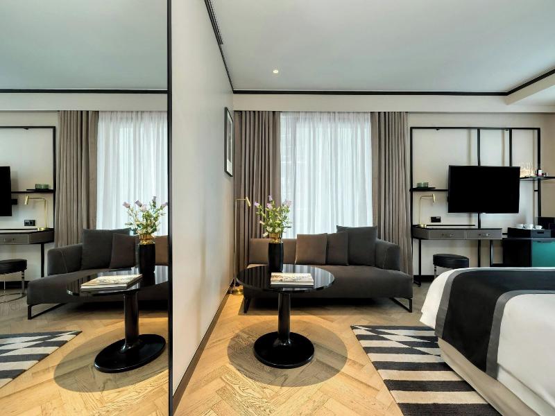 Stay in style at Academias Hotel, Autograph Collection